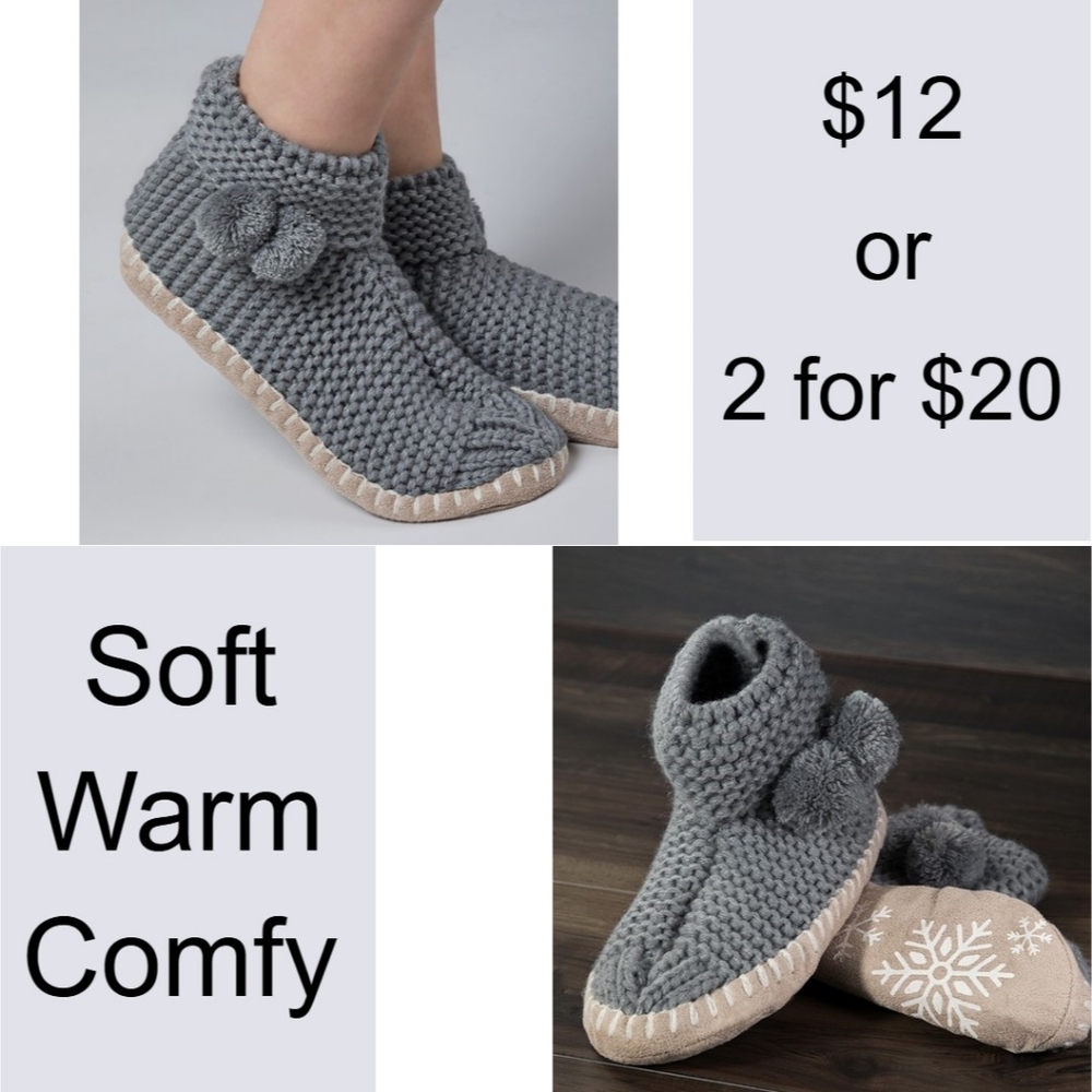 Comfy Hand Knitted Indoor Slipper Booties w Pom-Poms 🎁 Excellent Gift!